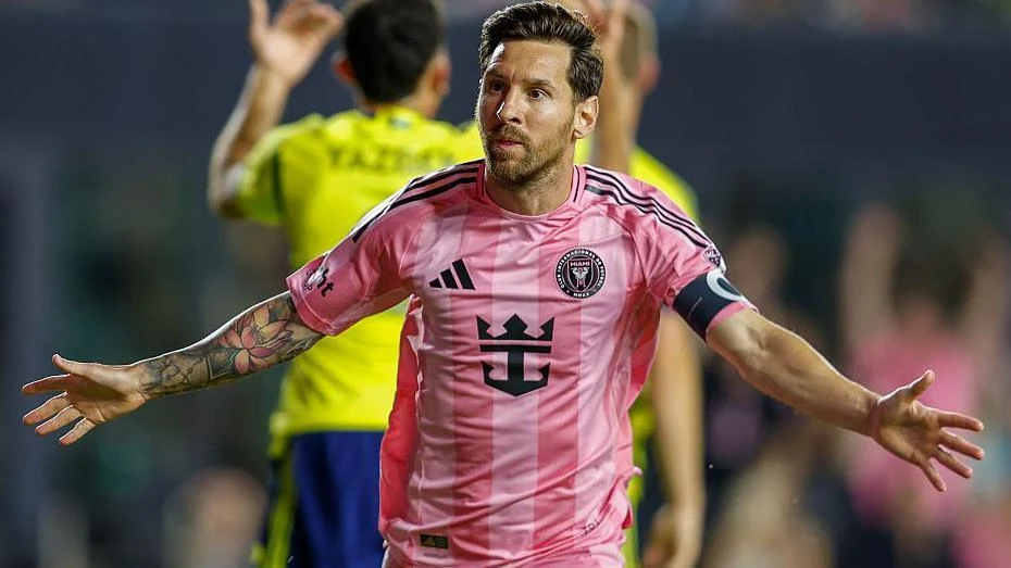 66 Contributions: Lionel Messi Obliterates Carlos Vela's MLS Season Record